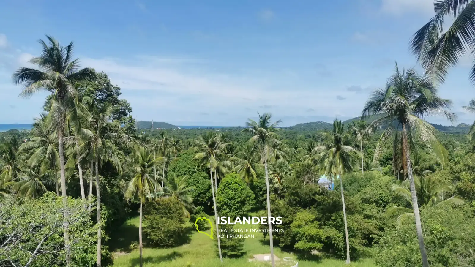 Sea view plot in a quiet area