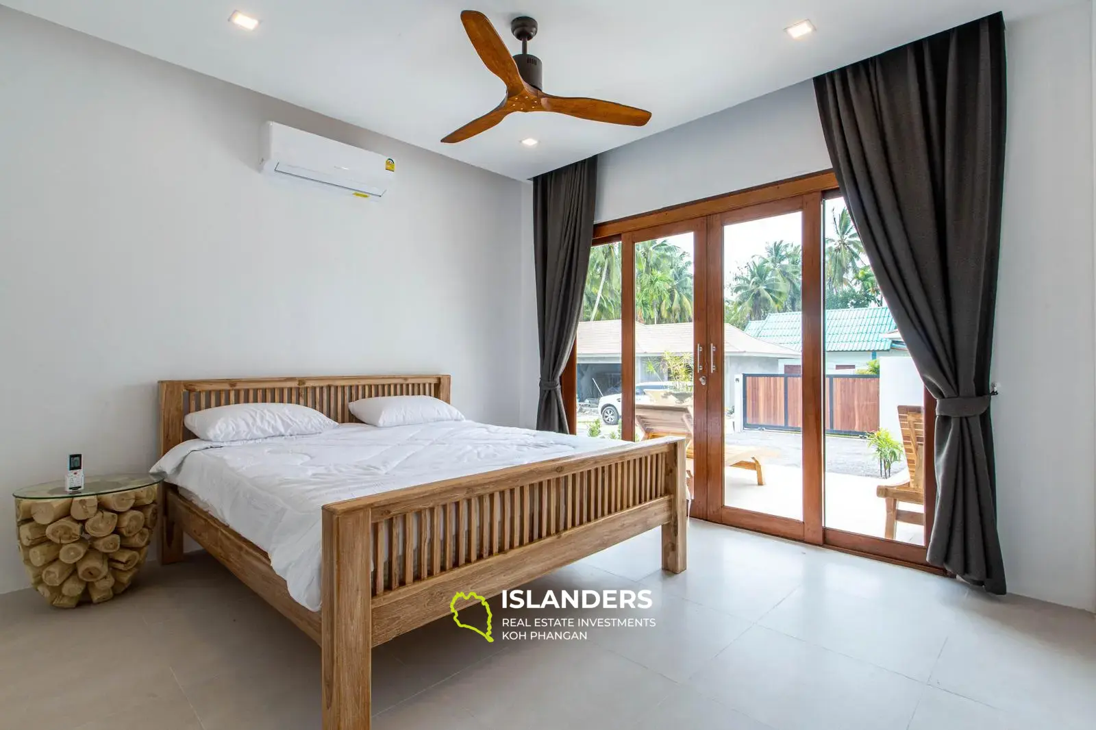 3 Charming 2-Bedroom Villas with Swimming Pools in Central Koh Phangan