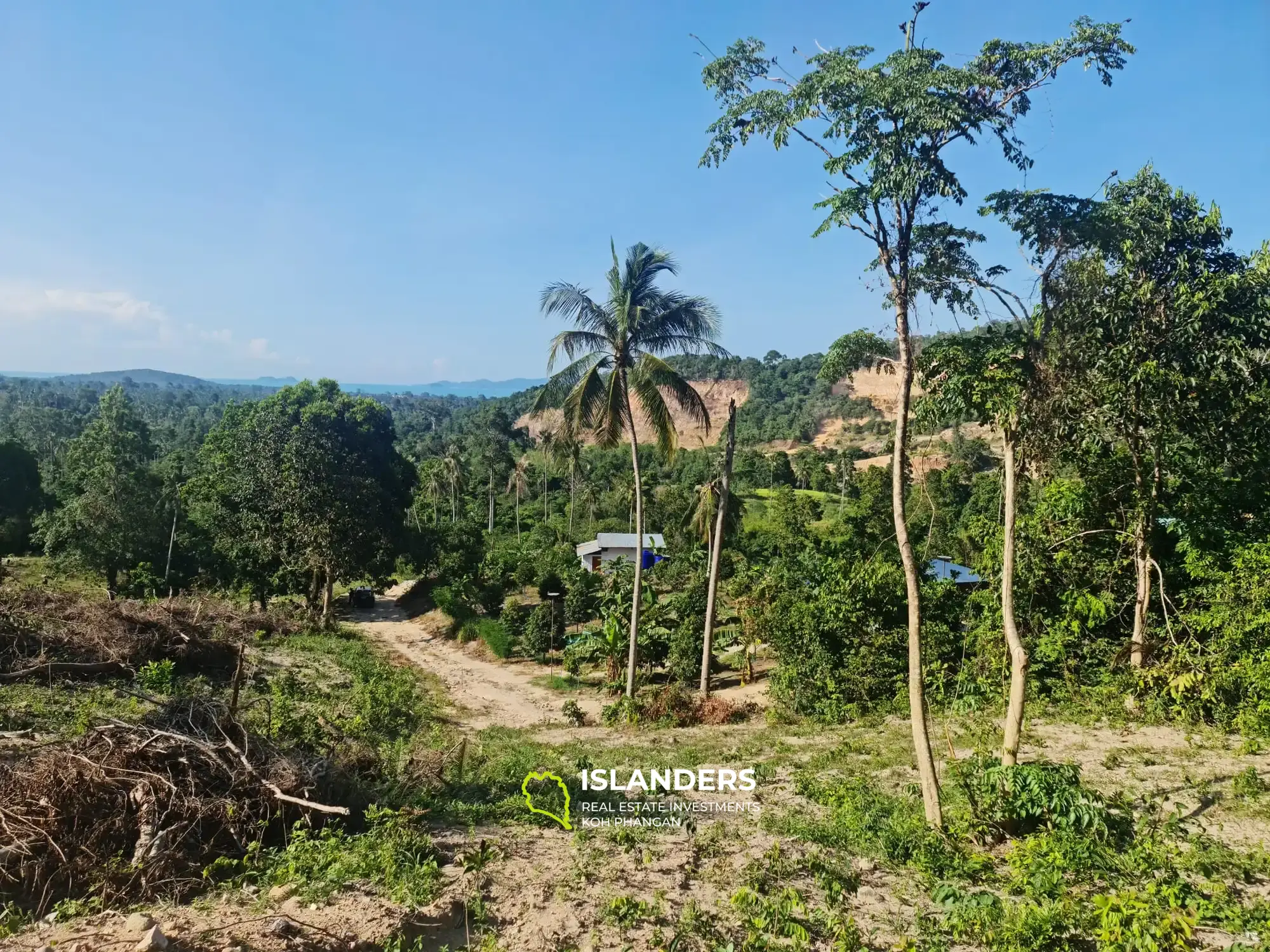 Sea view  400 sqm Mae nam soi 3  1.5 million per plot (4 plot)