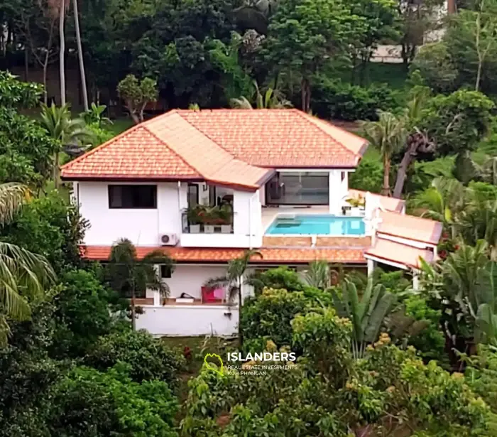 5 Bedroom Villa for sale at Santi Thani 