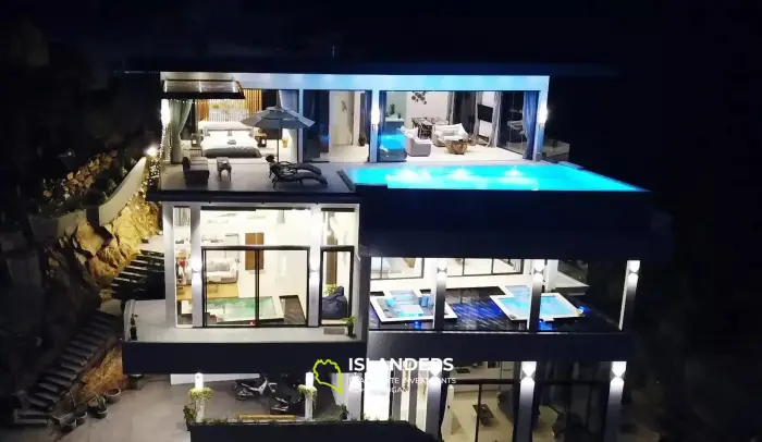 Amazing Ultra-Modern Villa in Bangrak for Sale