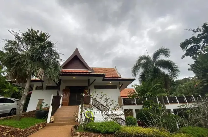 4 Bedrooms Private Pool Villa for Sale and Rent in Samui