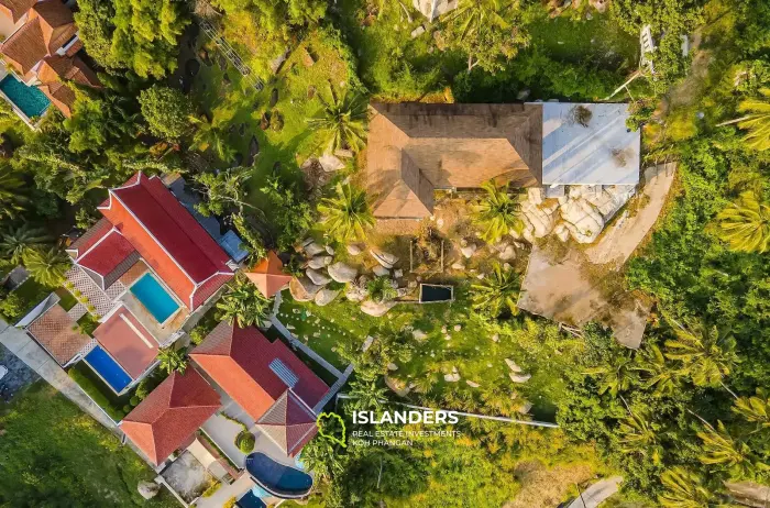 Nice Land Plot with Building near to Nathon Beach for Sale