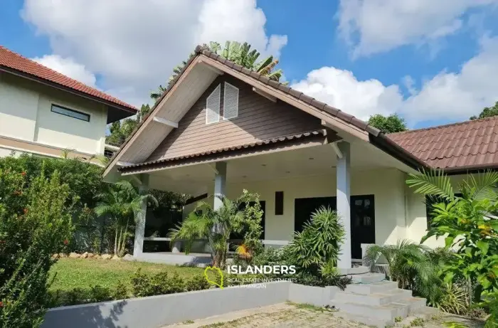 2 Bedrooms House in Bang Rak for Rent 