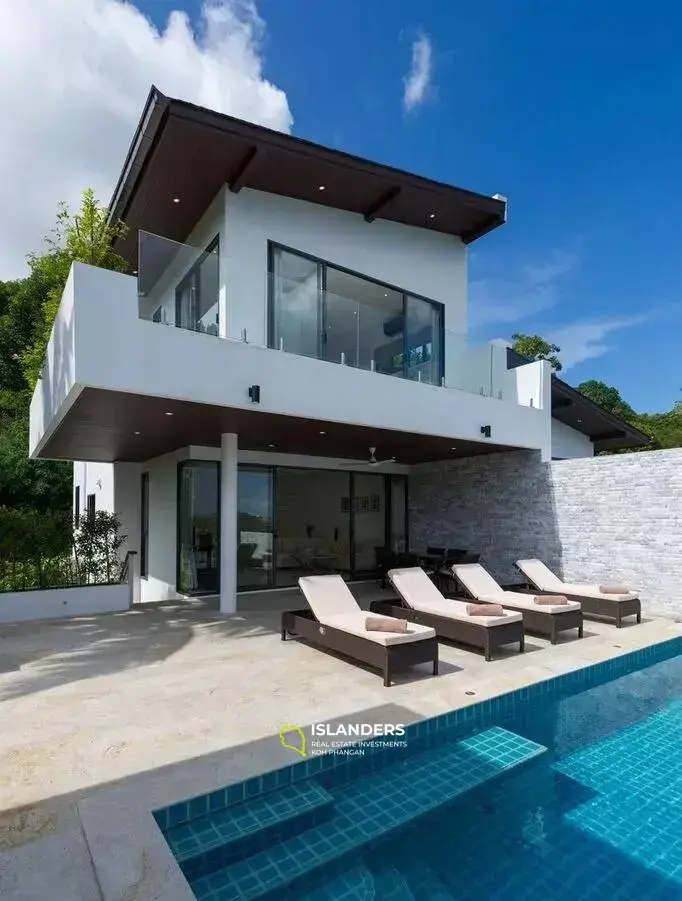 3 Bedrooms Villa With Private Pool For Rent in Choeng Mon 