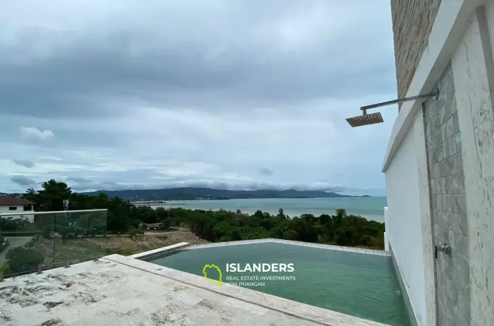 5 Bedrooms Sea View Villa for Sale in Plai Laem